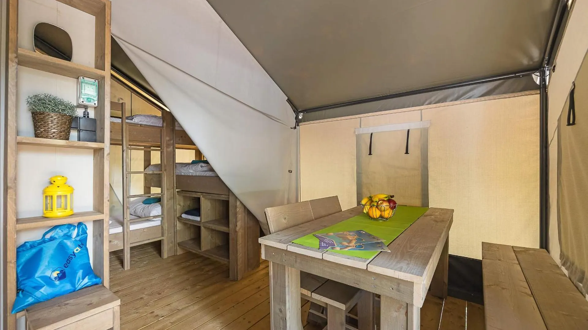 Easyatent Safari Tent Park ウマグ